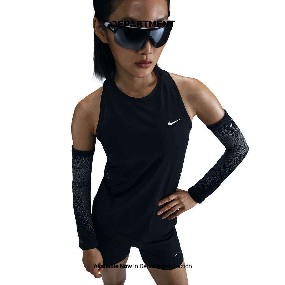 NIKE DRI-FIT SWIFT