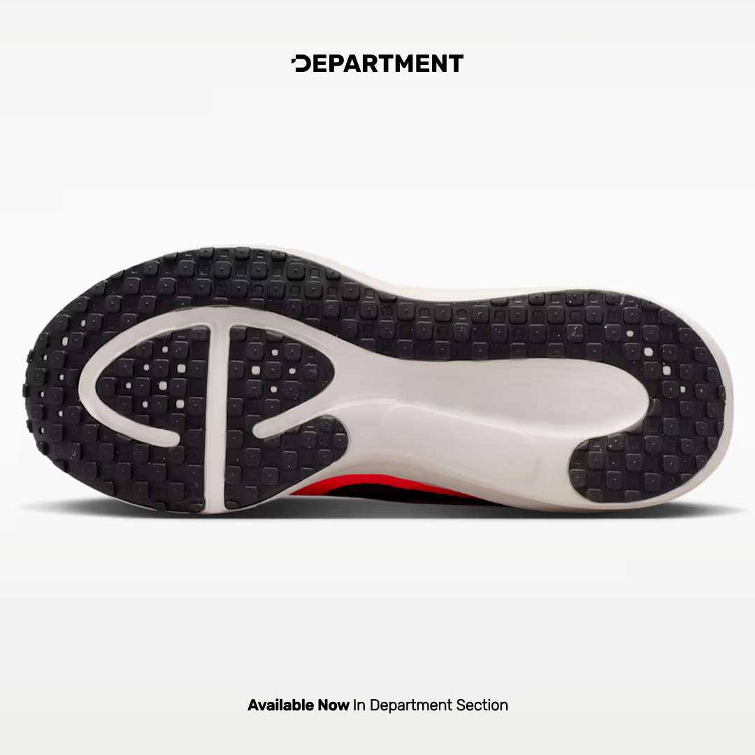 NIKE W REVOLUTION 8