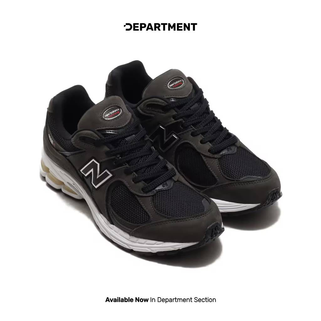 NEW BALANCE 2002R