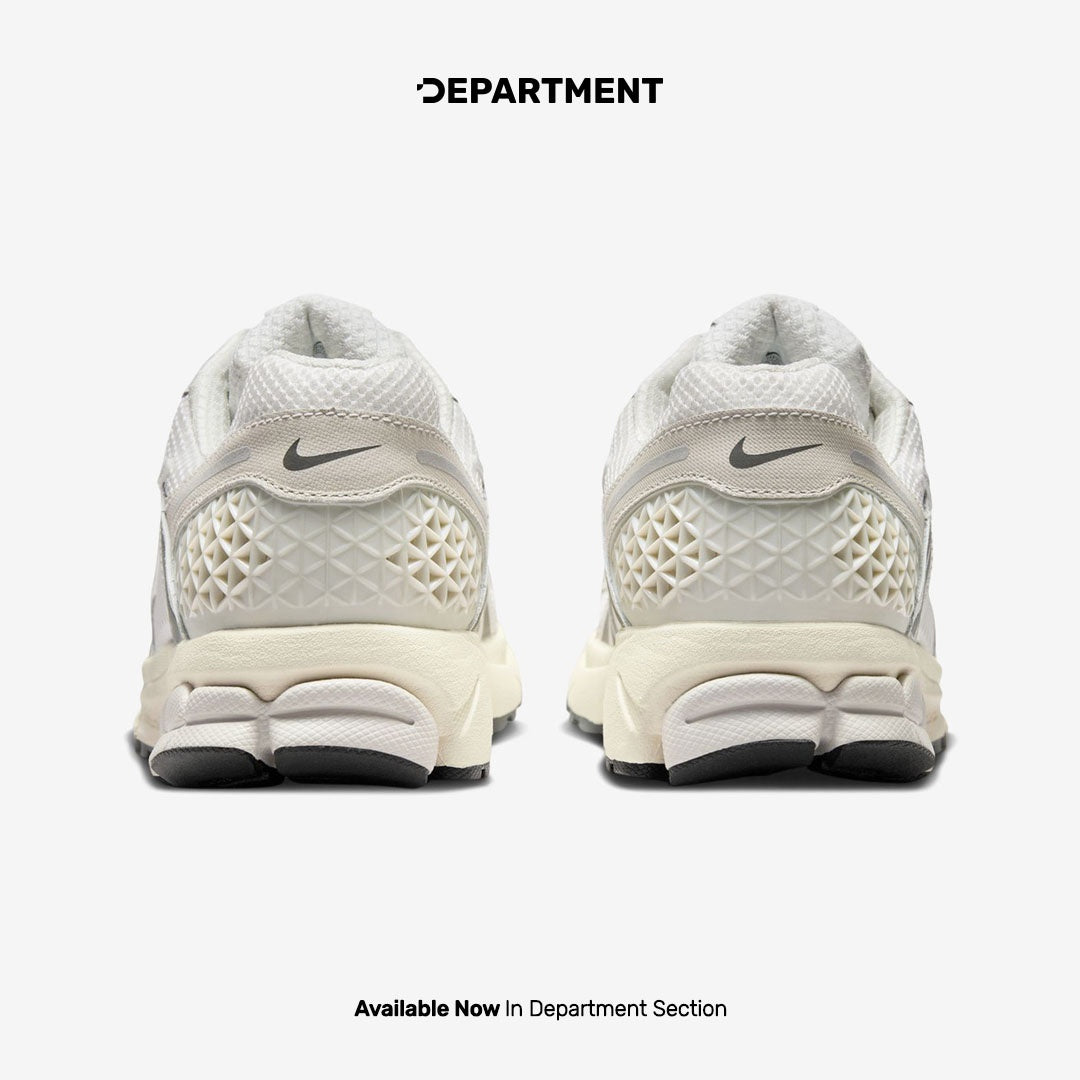 NIKE ZOOM VOMERO 5 SE