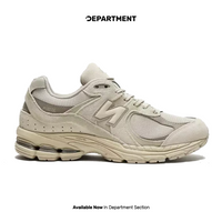NEW BALANCE 2002R
