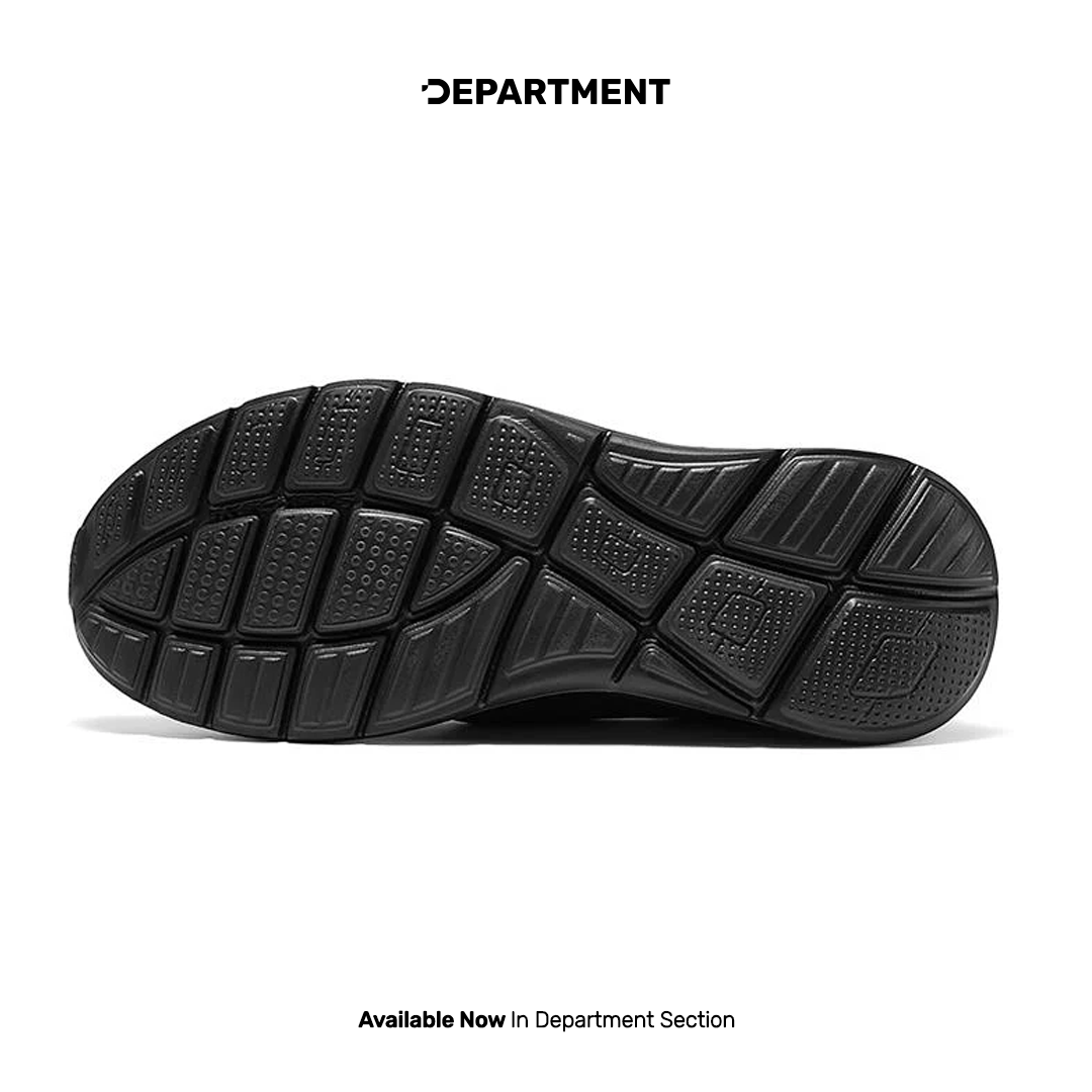 SKECHERS EQUALIZER 5.0 LOWRIE